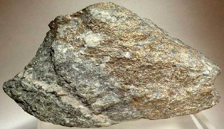 華友鈷業(yè)擬募資177億投資鎳鋰項(xiàng)目 加強(qiáng)資源到材料全產(chǎn)業(yè)鏈布局